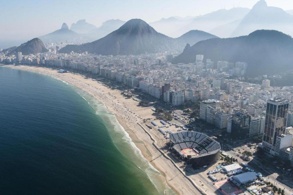 Copacabana Oceanview Suites: Beachfront Luxury with Modern Amenities Rio de Janeiro Exterior photo
