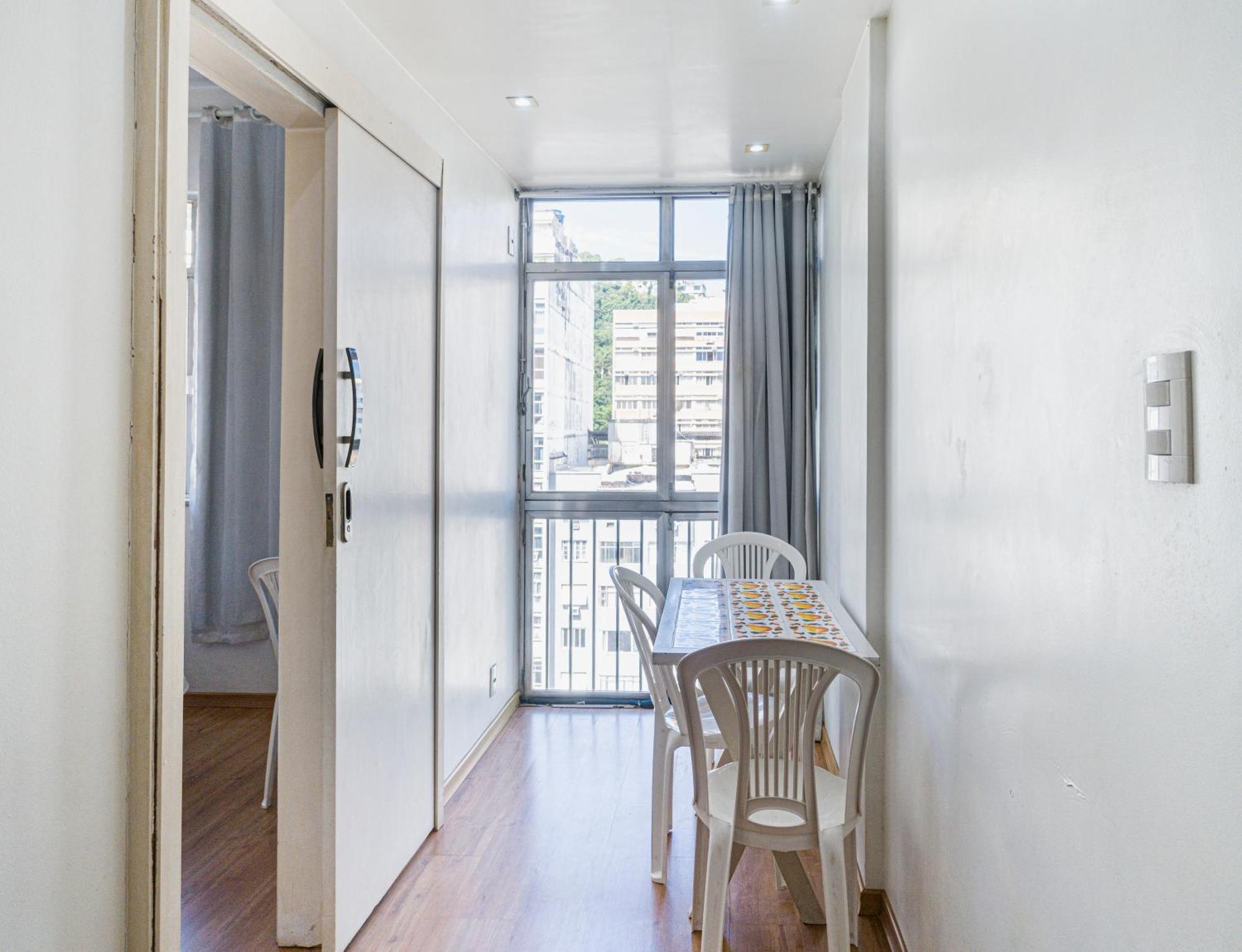 Copacabana Oceanview Suites: Beachfront Luxury with Modern Amenities Rio de Janeiro Exterior photo